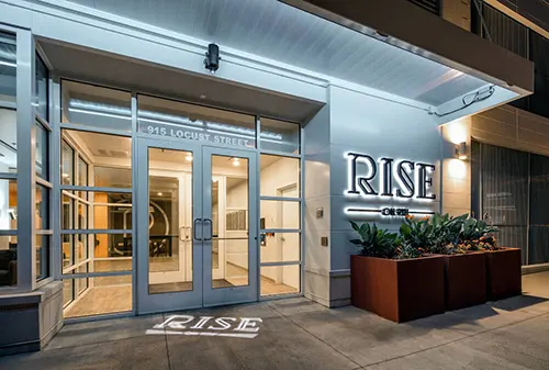RISE on 9th entrance
